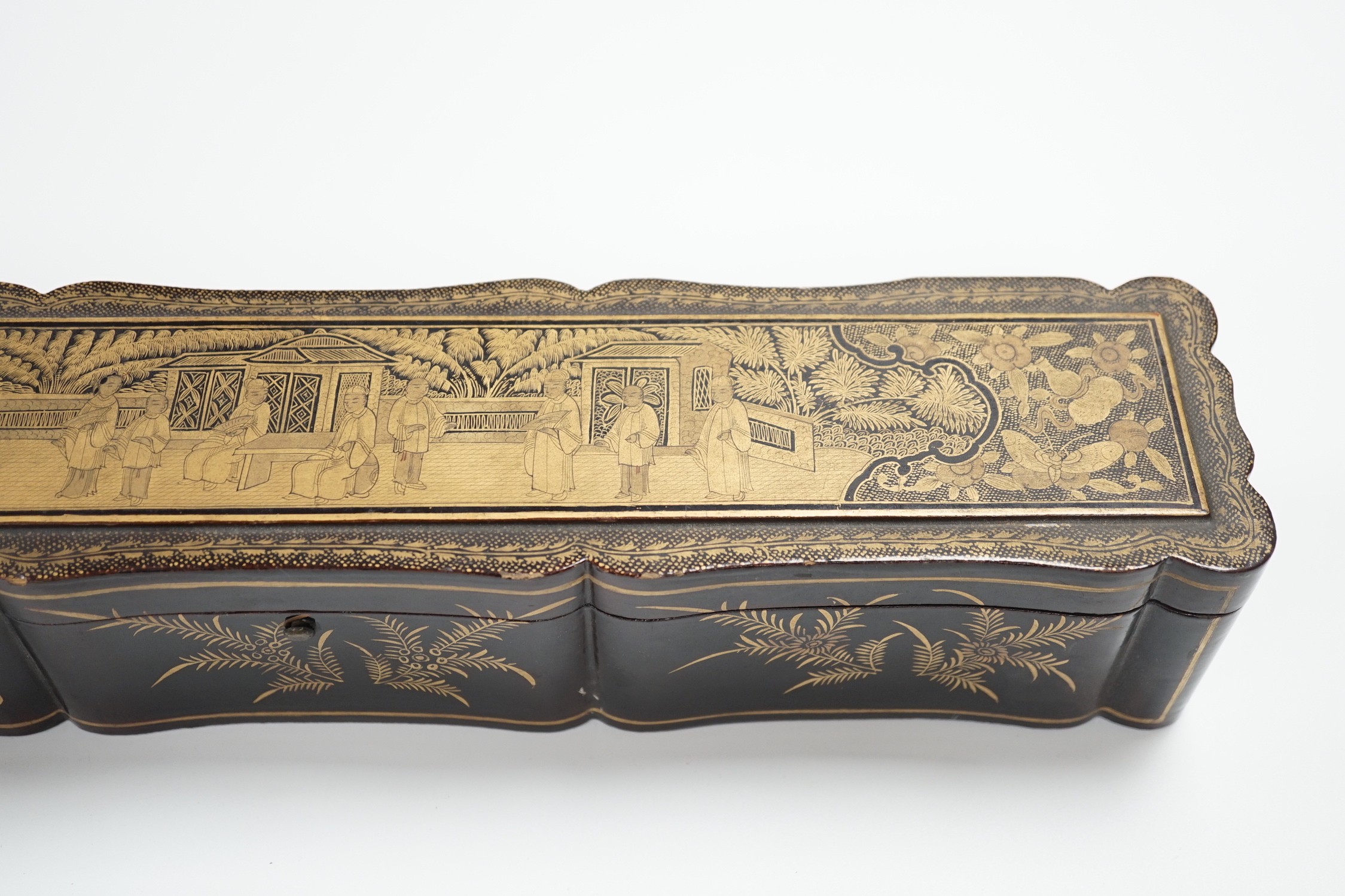 A 19th century Chinese export lacquer fan case, 40.5cm